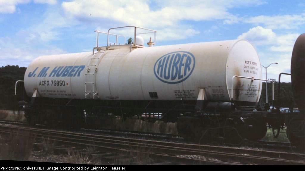 ACFX 75850 in J.M. Huber paint