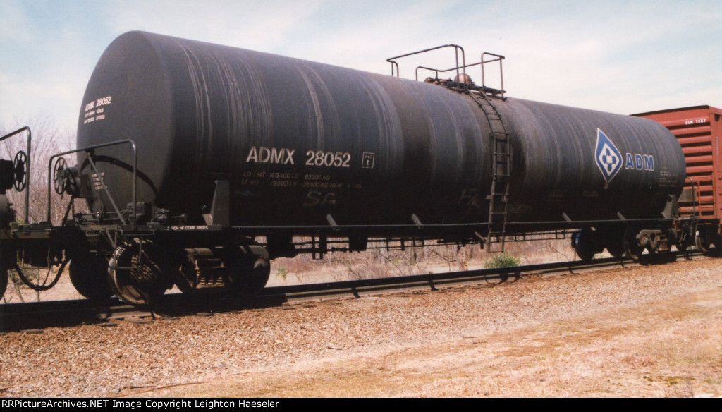 ADMX 28052 in ADM logo paint