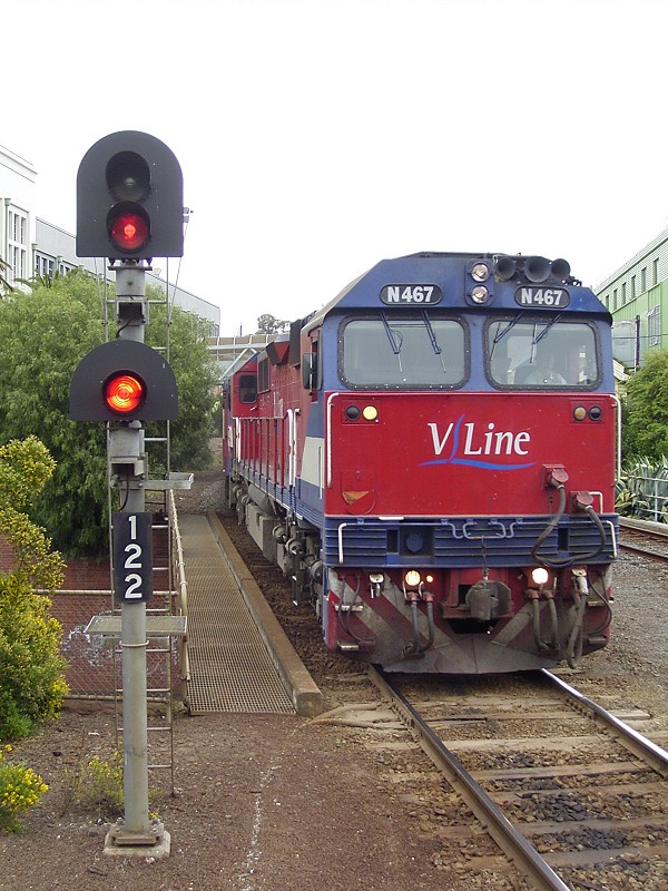 N467 arrives at Geelong