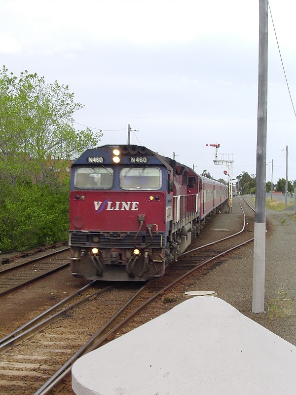 N460 approacing South Geelong