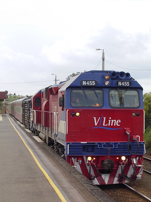 N455 on down Warnambool train
