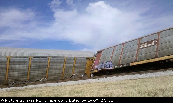 Conrail-UP G.M. Car Derailment 4