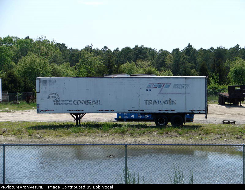 Conrail Trailvan