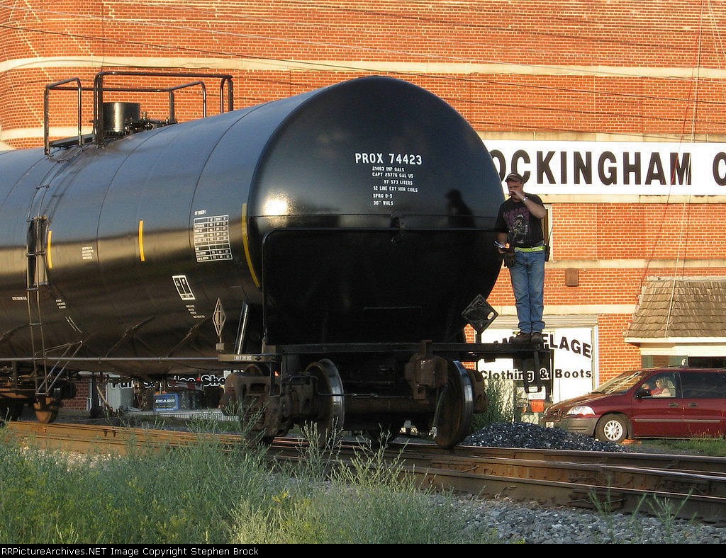 There's that photh guy again!