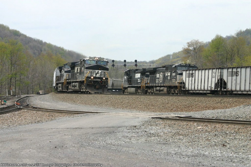 NS 9870 thunders up track 1
