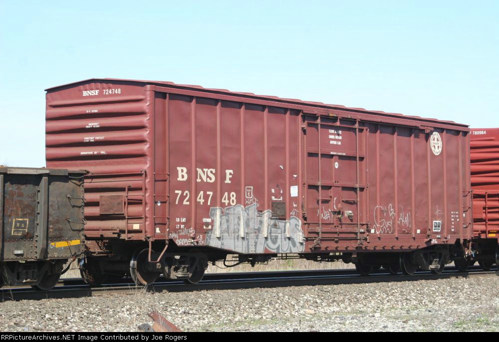 BNSF 724748