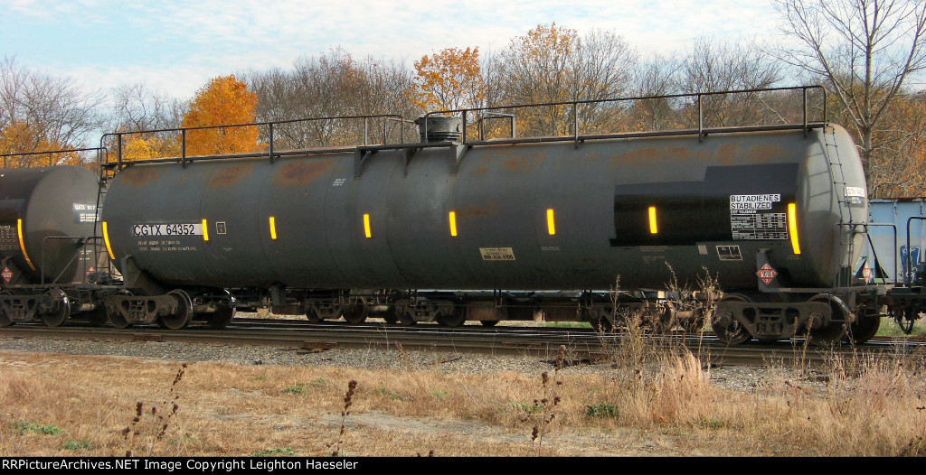 CGTX 64352 (ex-GATX 2935)