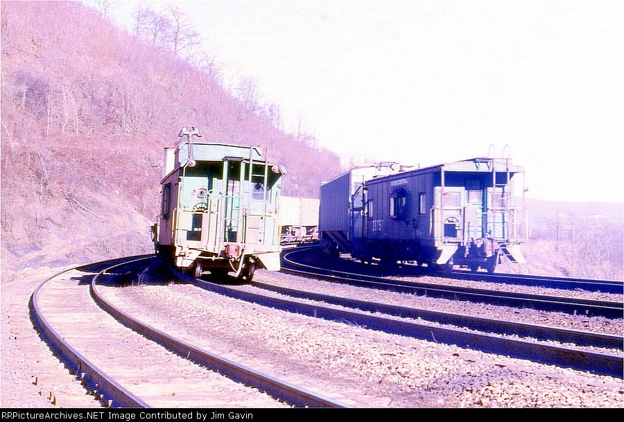 pc-horseshoe-curve-action