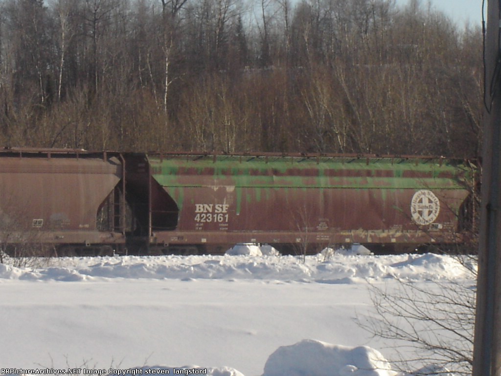 COVERED HOPPERS IN THE Eagle Mills YardA BNSF co