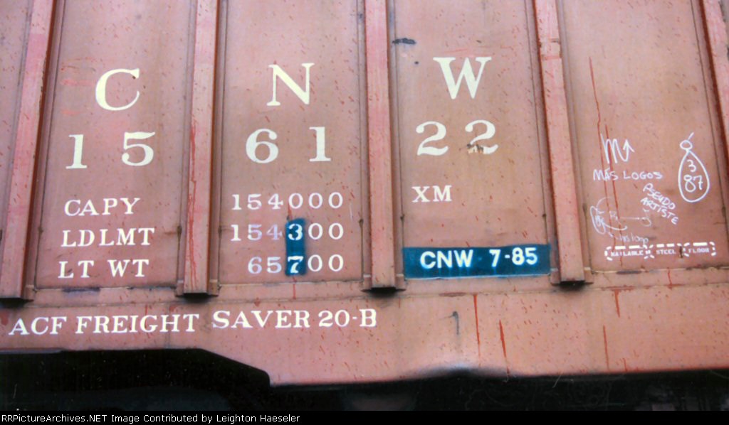 CNW 156122 with Graffiti