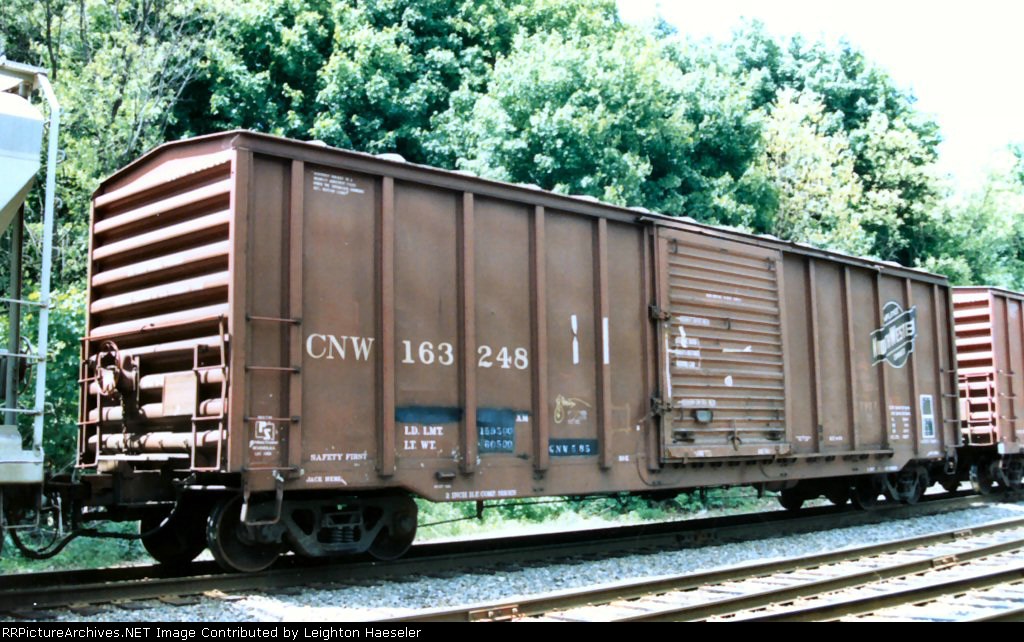 CNW 163248