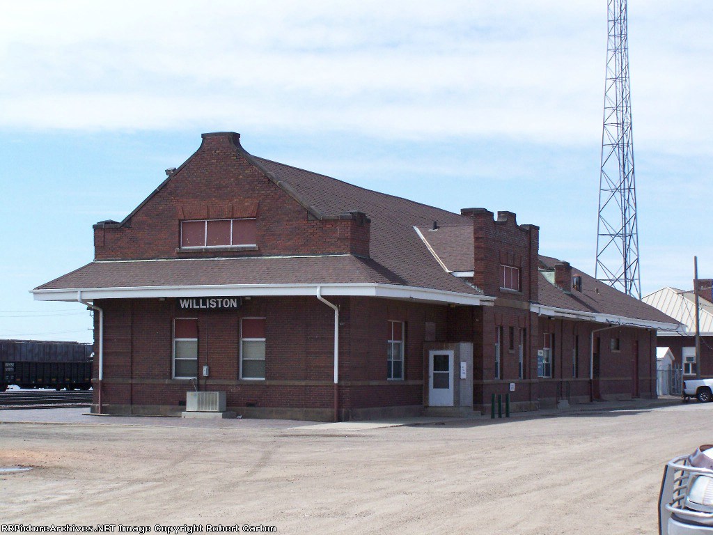 BNSF/Amtrak Depot