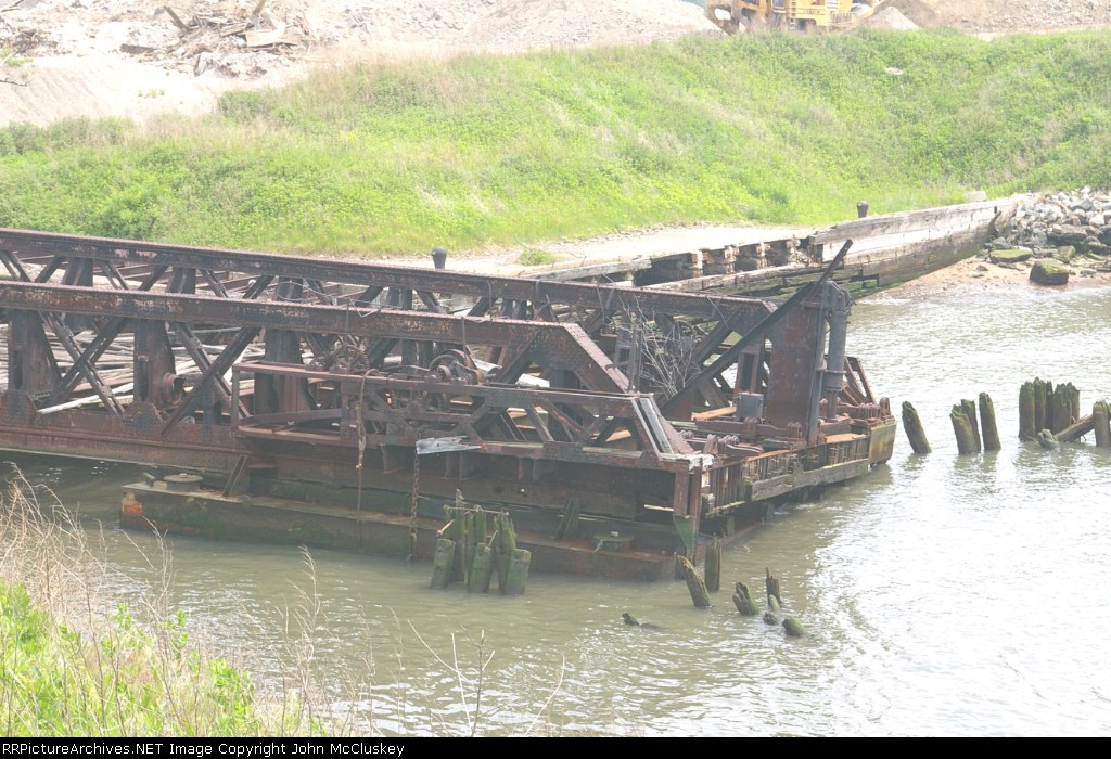 BEDT pontoon type float bridge at their former Pidgeon Street facility