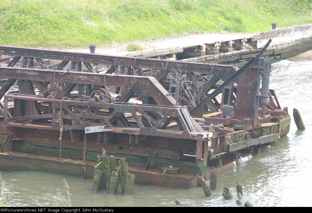 BEDT pontoon type float bridge at their former Pidgeon Street facility