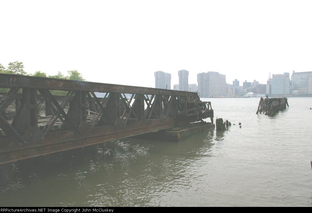 BEDT pontoon type float bridge at their former Pidgeon Street facility