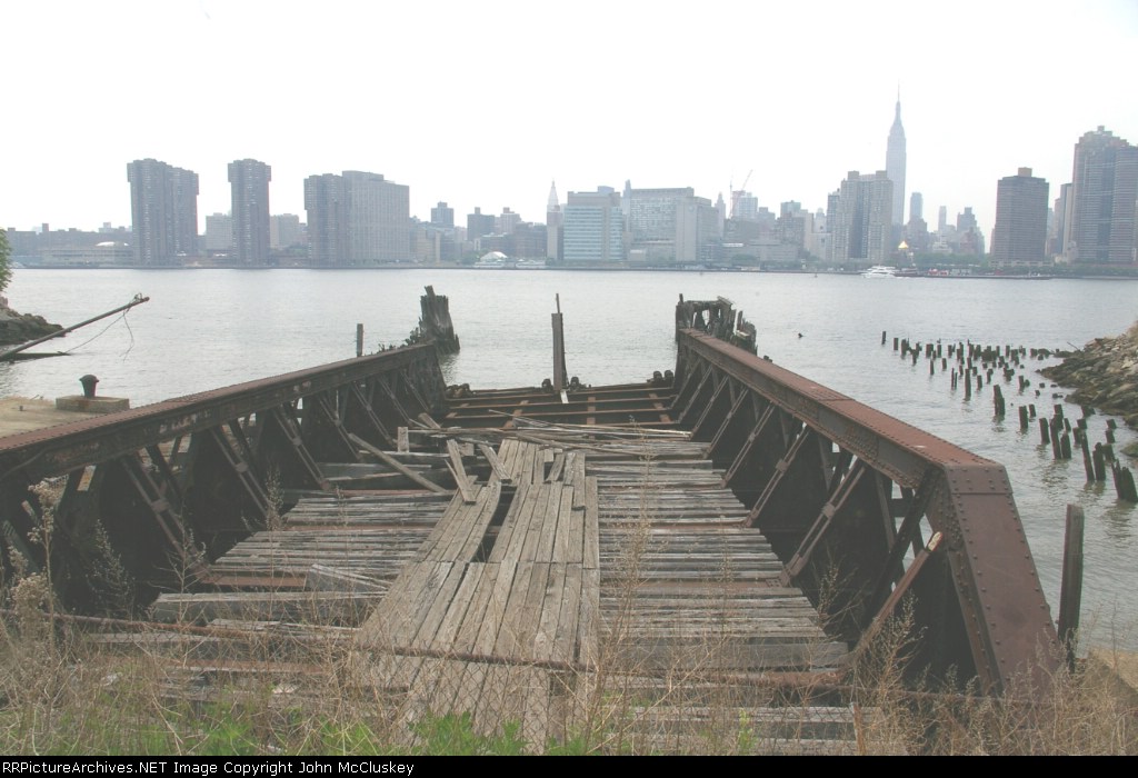 BEDT pontoon type float bridge at their former Pidgeon Street facility