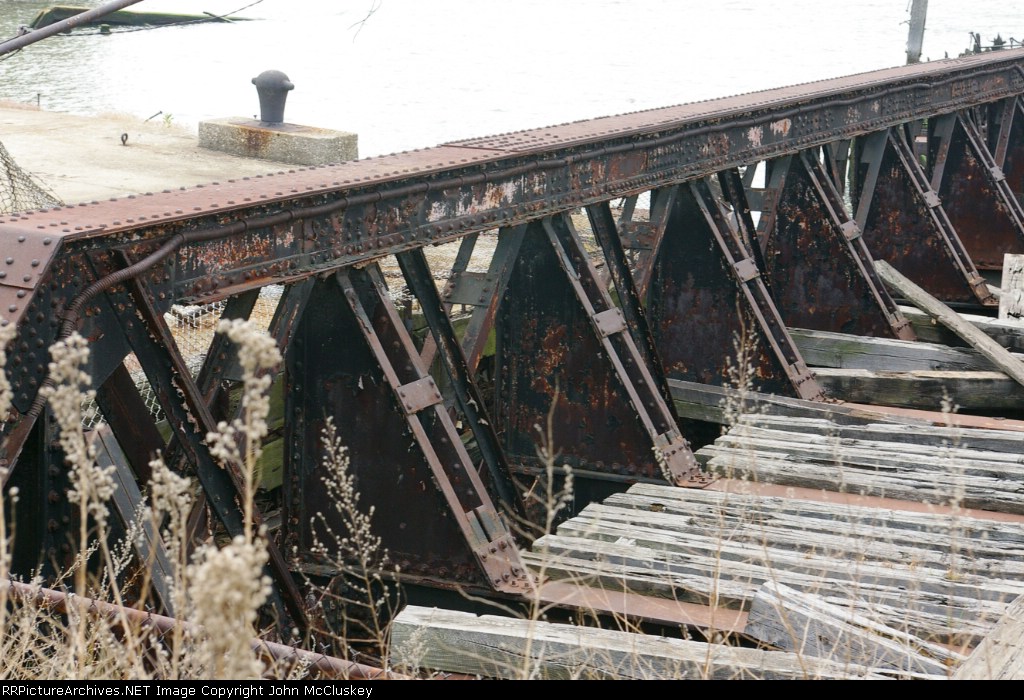 BEDT pontoon type float bridge at their former Pidgeon Street facility