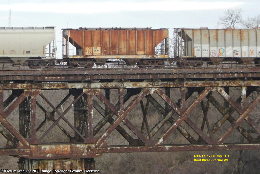 Ribside 2-bay snuck into this sand train