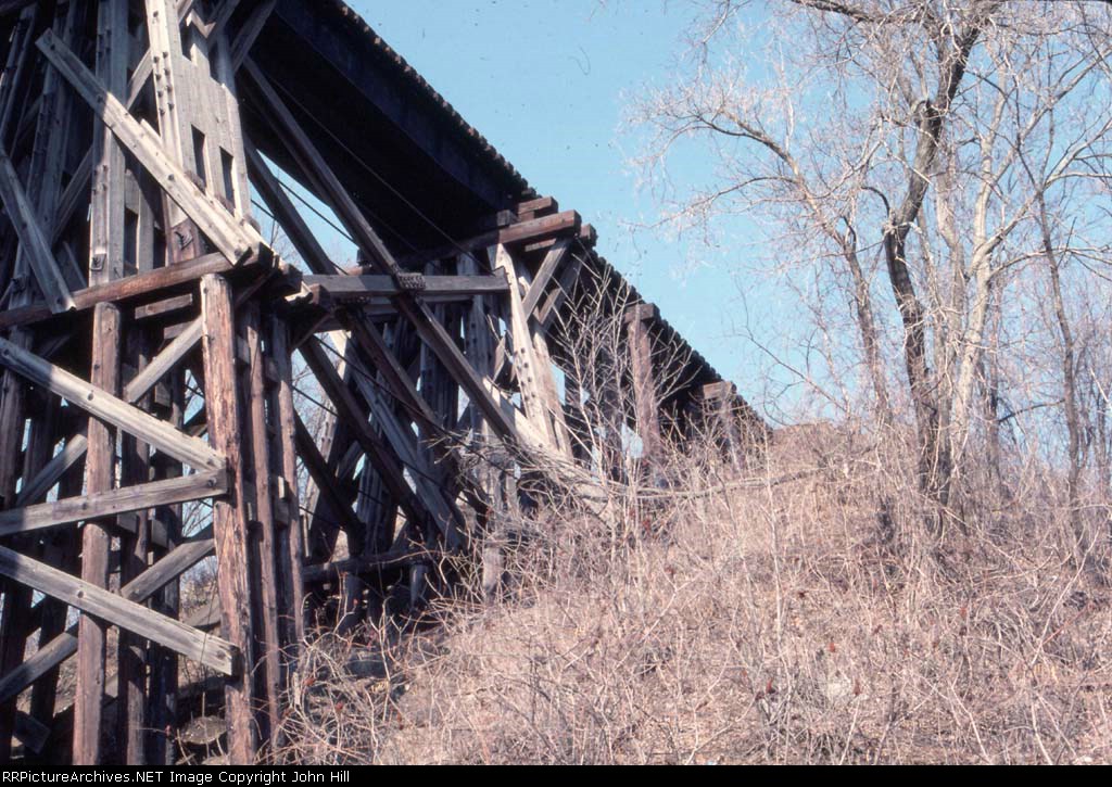 1041-18 MILW Carver bridge