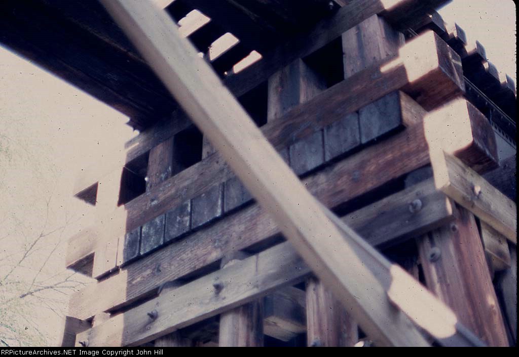 1045-17 MILW Carver bridge