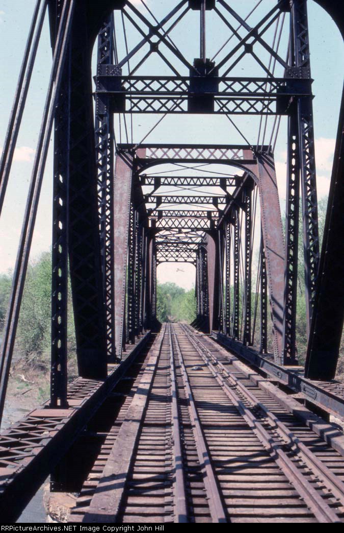 1044-09 MILW Chaska swing bridge across Minnesota River