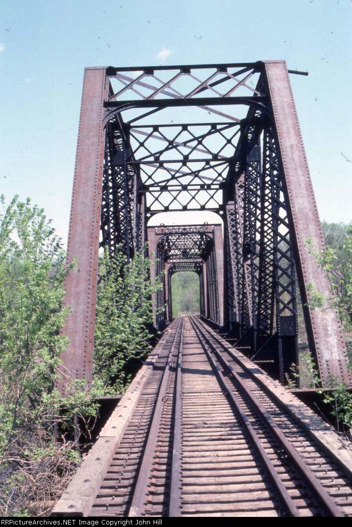 1044-18 MILW Chaska swing bridge across Minnesota River
