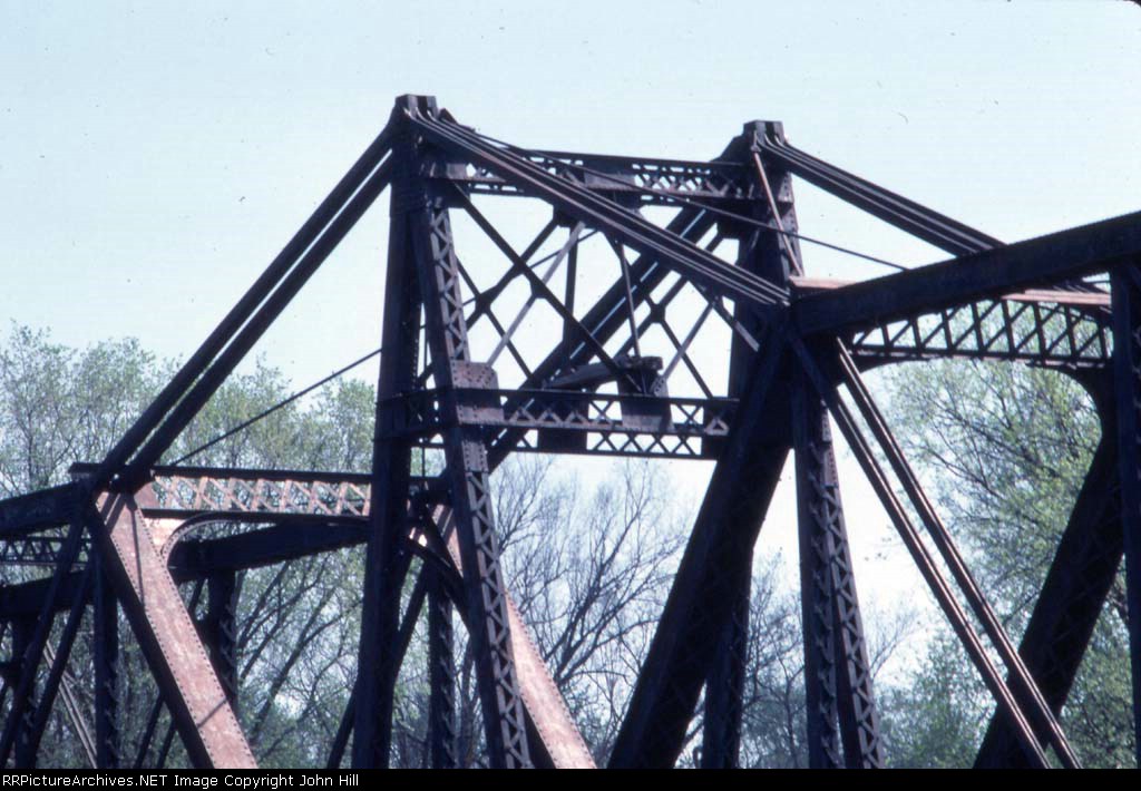 1044-23 MILW Chaska swing bridge across Minnesota River