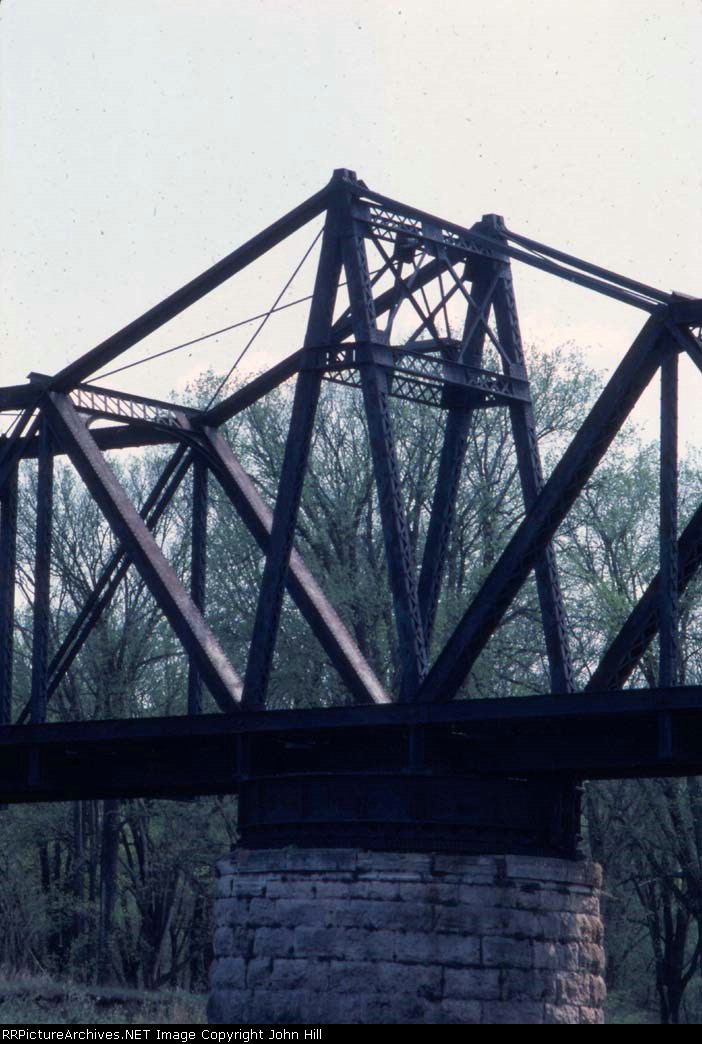 1044-25 MILW Chaska swing bridge across Minnesota River