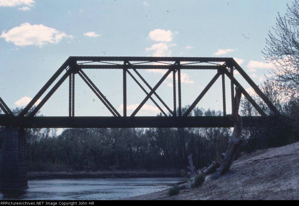 1044-26 MILW Chaska swing bridge across Minnesota River