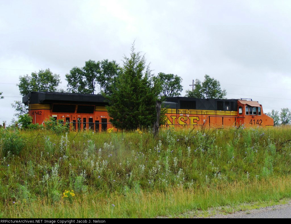 BNSF 4142