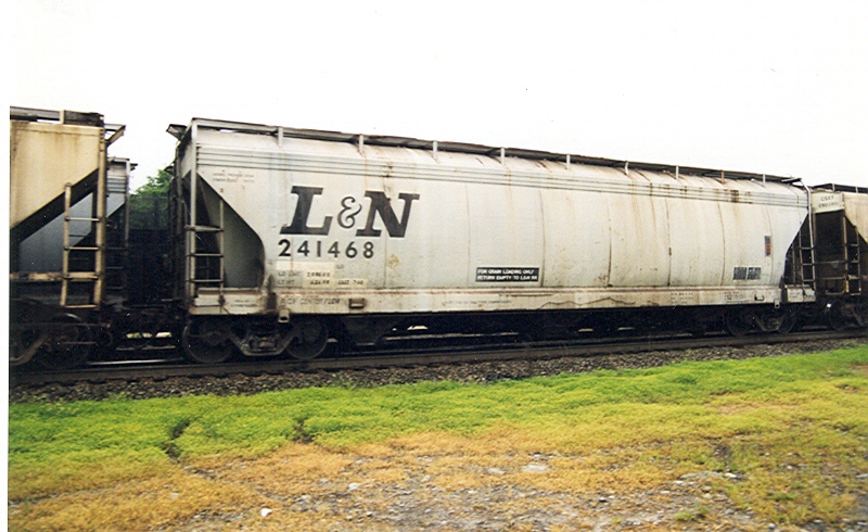 L&N grey ACF hopper