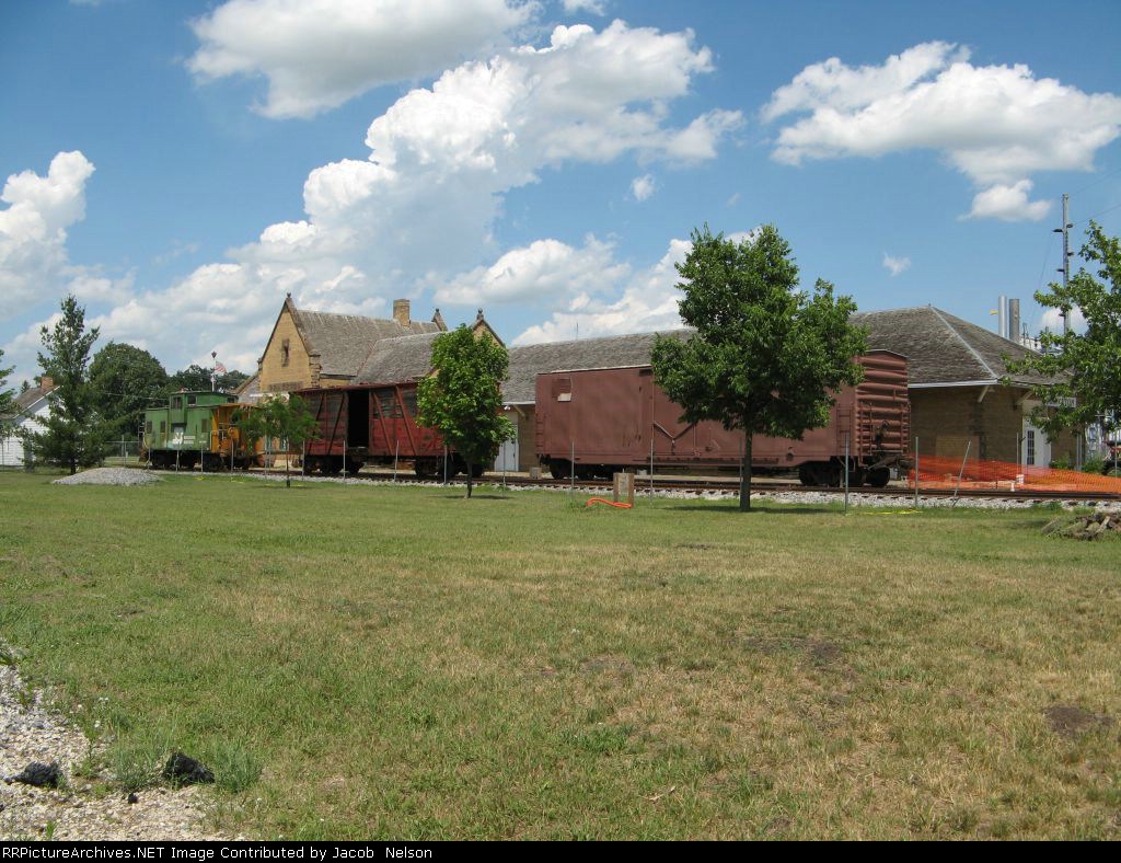Caboose, and two boxcars