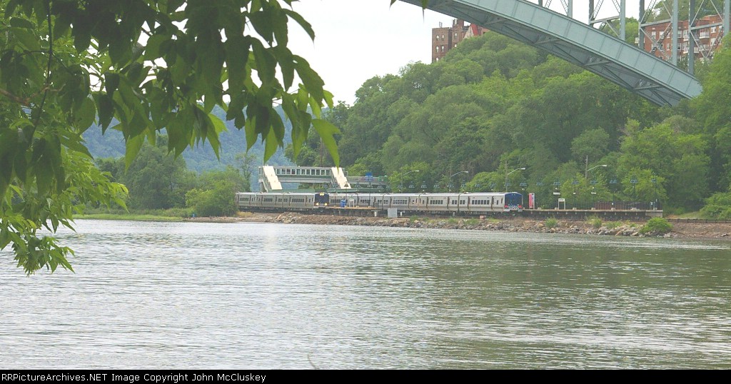 M-7A's meet at Spuytin Duyvil Station