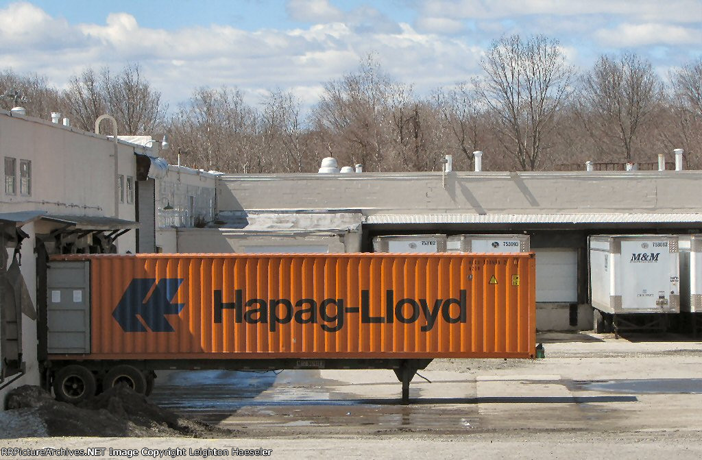 HLXU 538996 on chassis METZ 947438