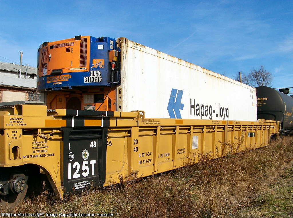 HLXU 674893 loaded on DTTX 786623 unit A