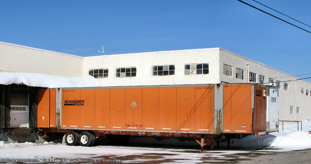 SNLU 954464 on TSFZ 555736