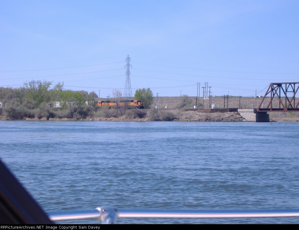 The Lowline waits for the Snake Rive Bridge to drop.