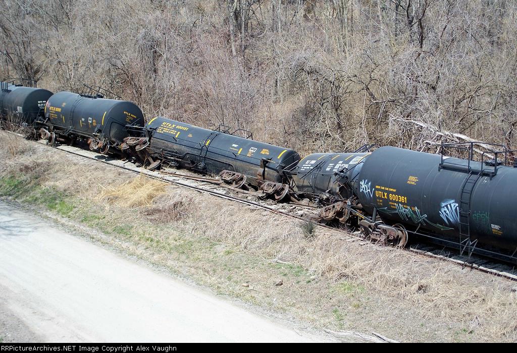 UTLX 600151 derailed