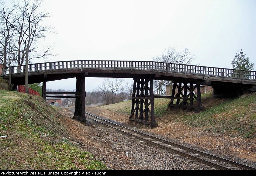 Bridge over BNSF tracks