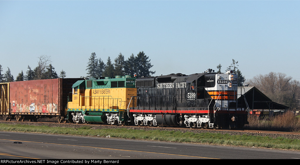 LLW 5399 and AERC 2501 Going Down the Sweet Home Branch