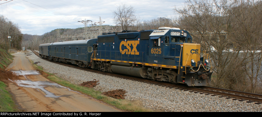Track Geometry train W00107 eastbound