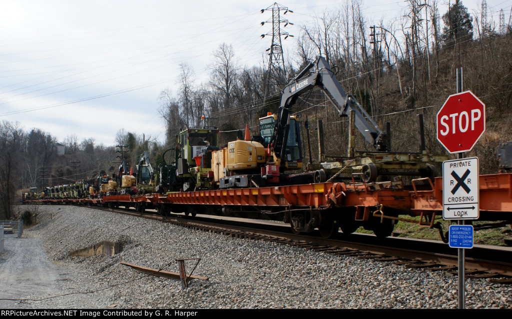 More M of W equipment on its way west on the W03704