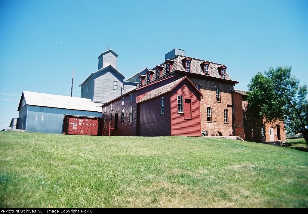 Neligh Mills