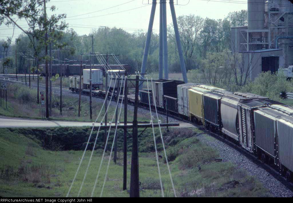 1334-33 Eastbound C&NW freight