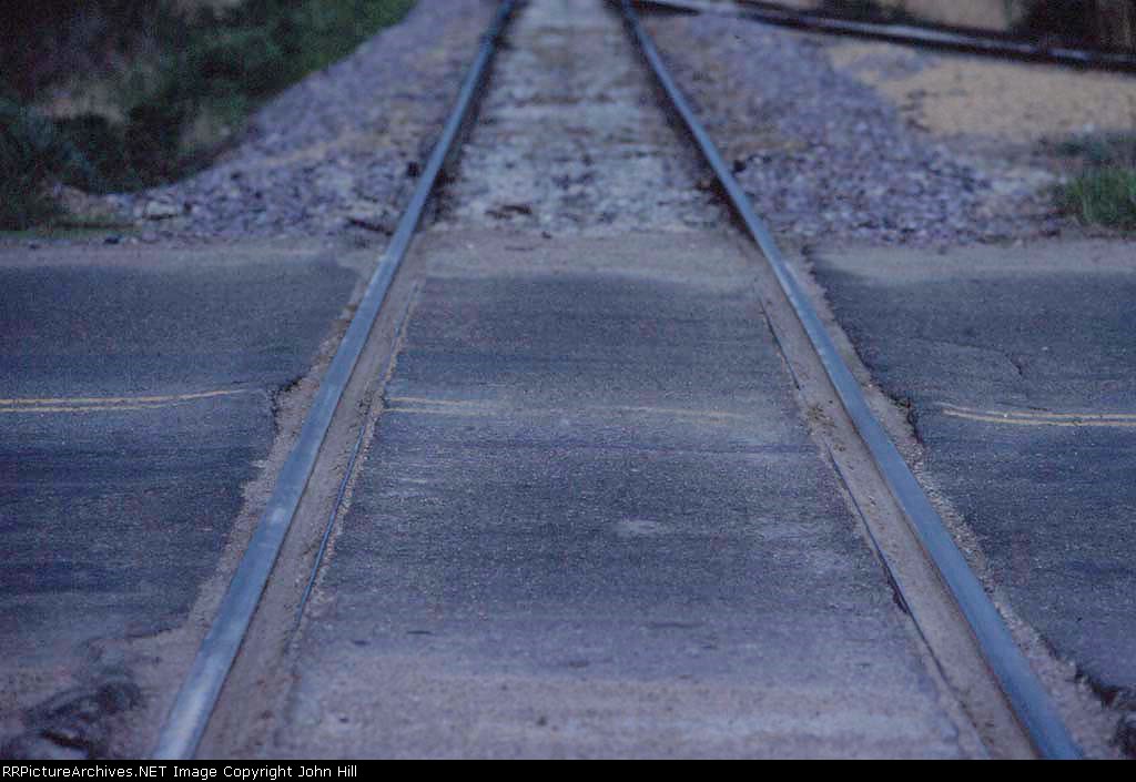 1339-14 Cliff Road grage crossing on C&NW near I-35W