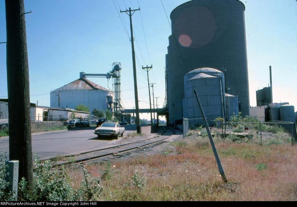 1379-11 SOO Line Industrial Trackage On "Columbia Heights Spurs"