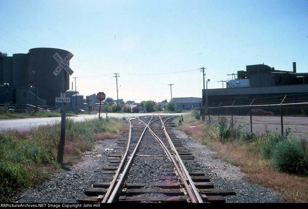 1379-13 SOO Line Industrial Trackage On "Columbia Heights Spurs"