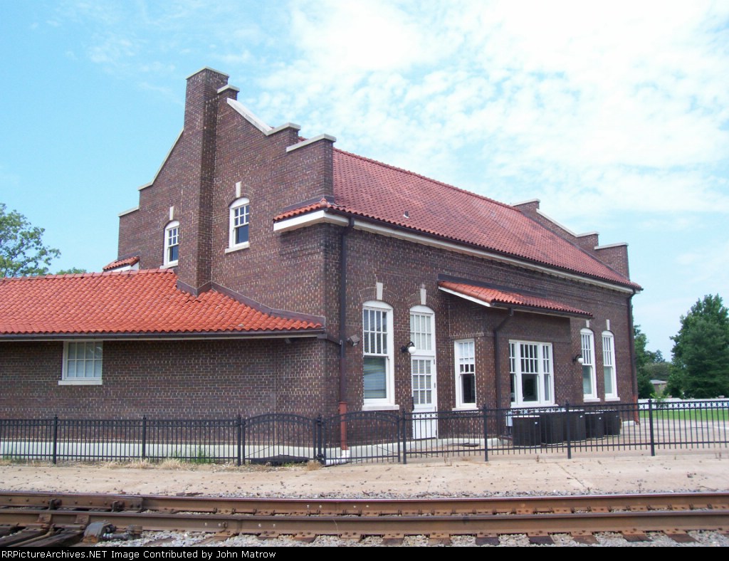 Former RI/SLSW Depot