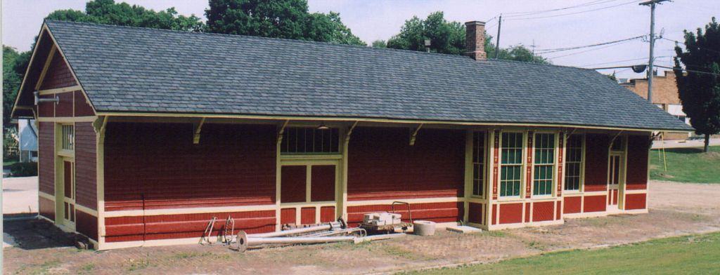 CGW Depot  2004