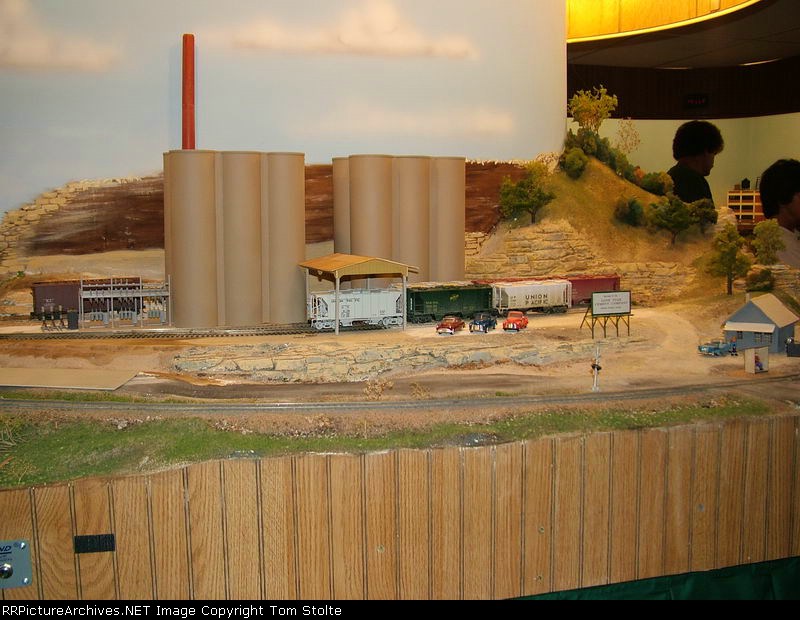 Lone Star Cement east of 